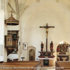 Blick in die Klosterkirche, Altar, Bänke, Kanzel